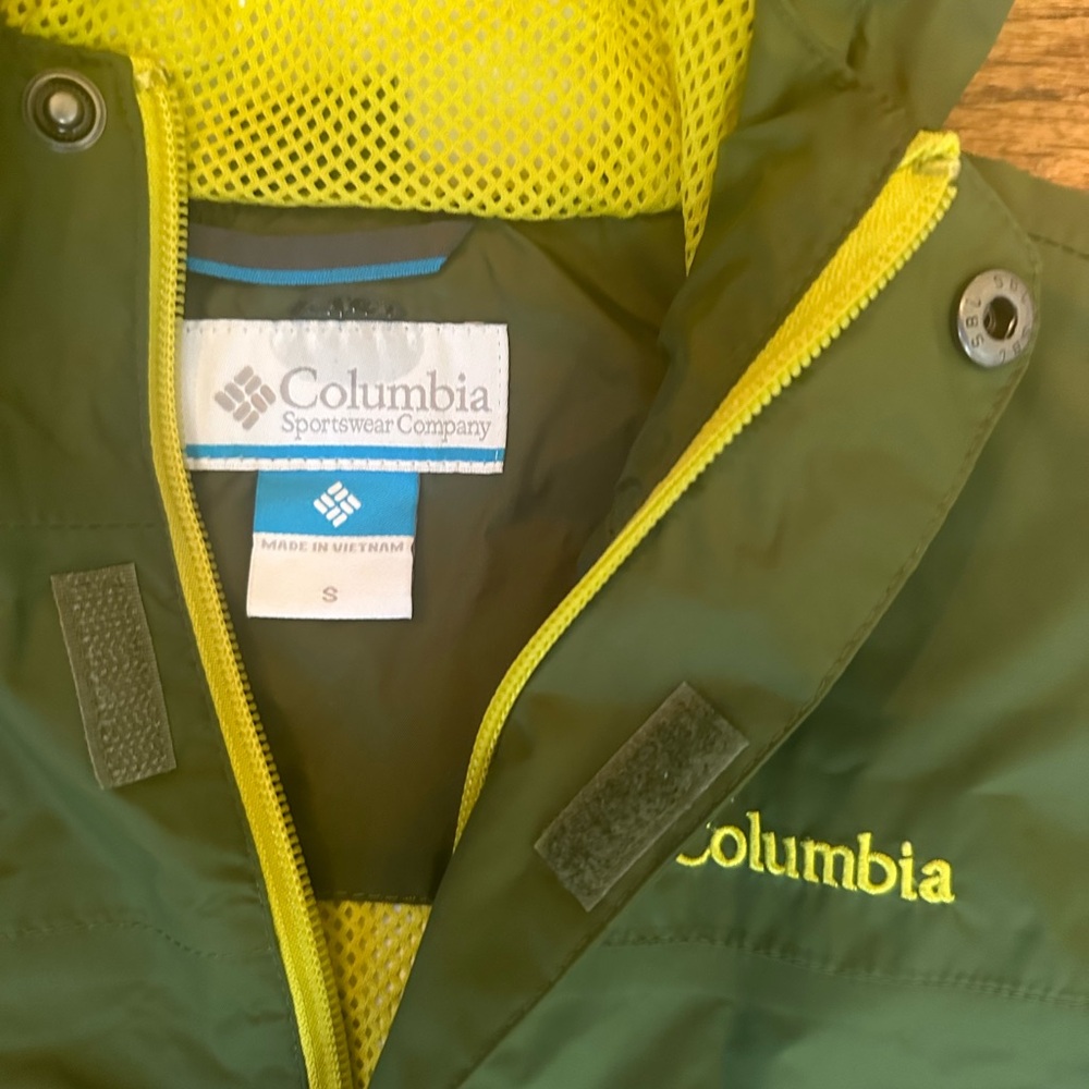 Columbia Kids’ raincoat Sz  S